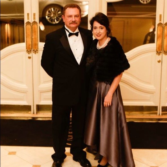 Meet your Posher, Monica - Picture 2 of 8